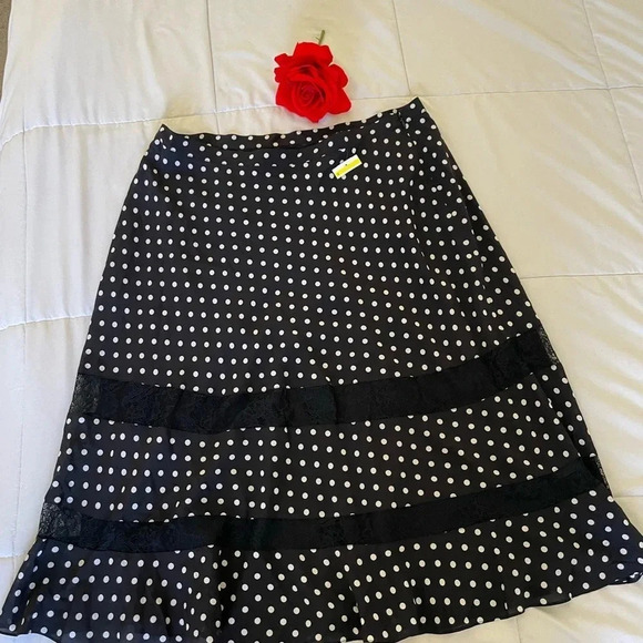 Lewit polka dot lace midi silk skirt - Picture 5 of 10
